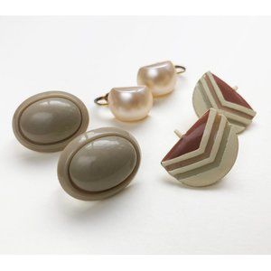 Large stud clips earrings set, accent plastic buttoned earrings, vintage jewelry